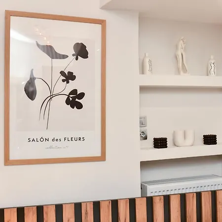 Apartment Comfy Dots 1 *