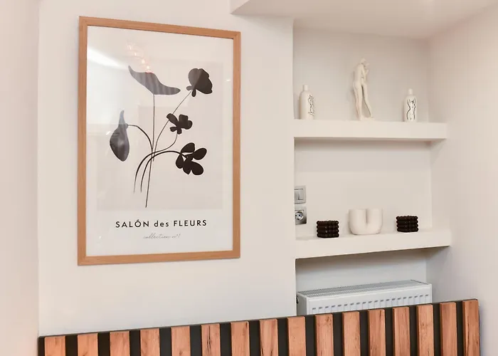 Apartment Comfy Dots 1 *