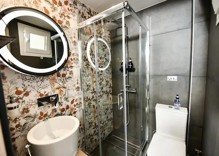 Comfy Dots 1 * Larissa